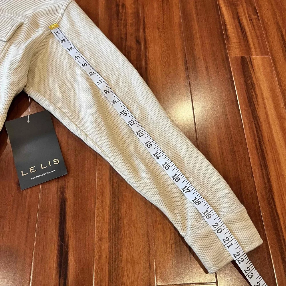 New NWT Le Lis Beige Knit Jacket Ribbed Button Front Crop Long‎ Sleeve Sz S